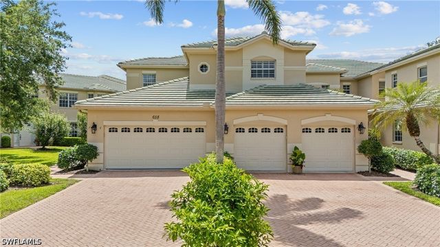 658 Vintage Reserve CIR S 7C, Naples, FL 34119