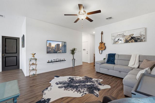 7601 Ivy Trellis TRL, Del Valle, TX 78617