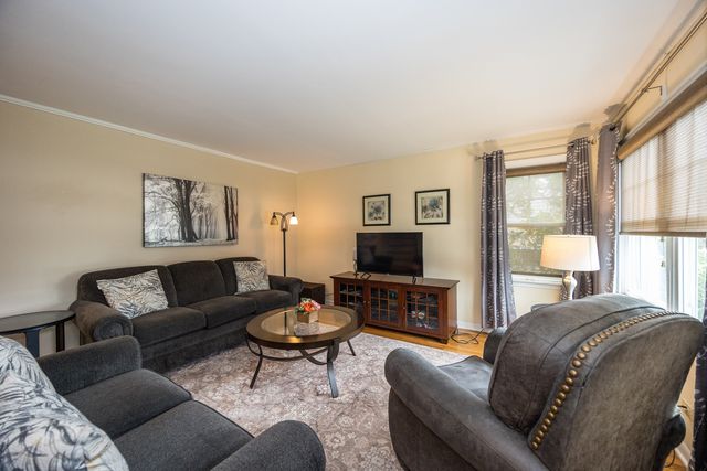 3441 Emerson Street, Franklin Park, IL 60131