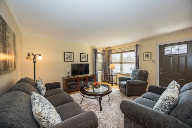 3441 Emerson Street, Franklin Park, IL 60131
