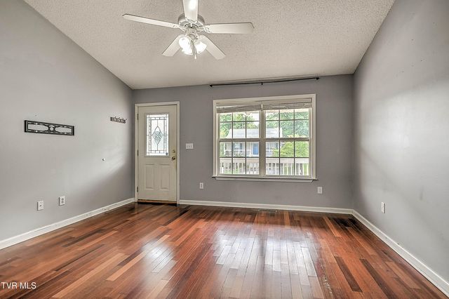 104 Saint James Place, Bristol, TN 37620