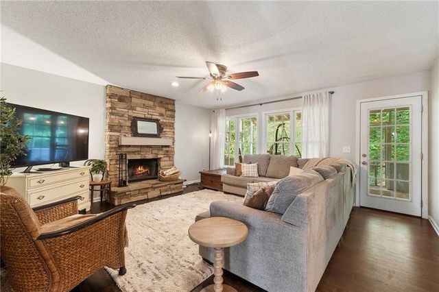 193 Preston Place NW, Dallas, GA 30157