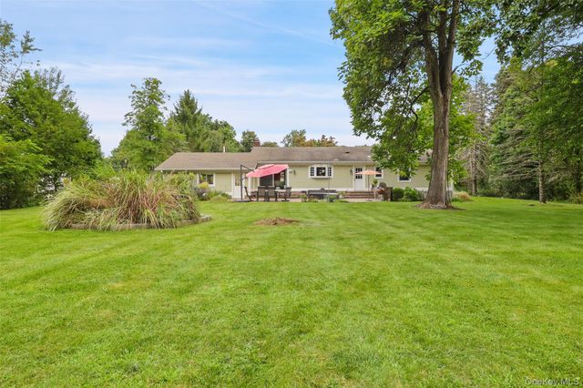 471 Hilltop Road, Yorktown Heights, NY 10598