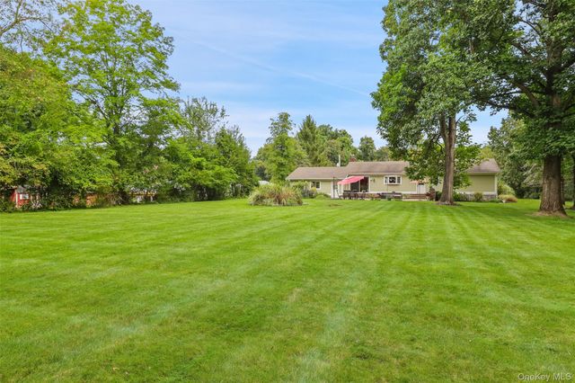 471 Hilltop Road, Yorktown Heights, NY 10598