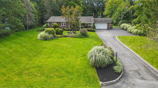 471 Hilltop Road, Yorktown Heights, NY 10598