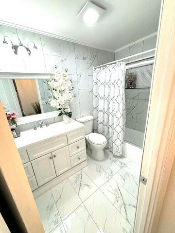 1000 NE 14th Avenue 306, Hallandale Beach, FL 33009