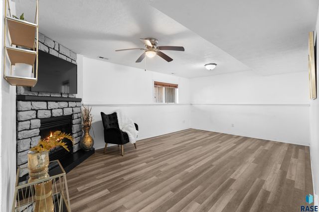 6800 W 61st St Street, Sioux Falls, SD 57106