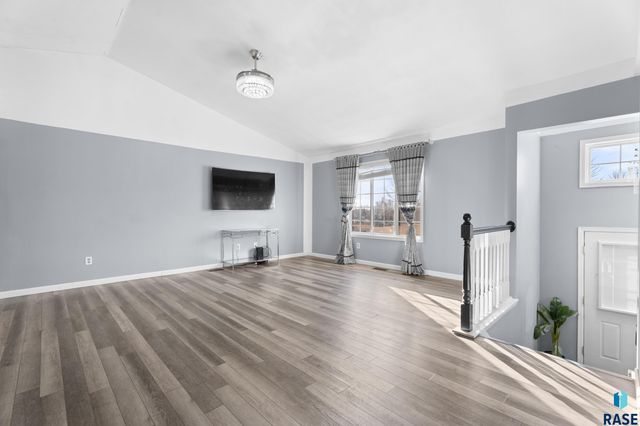 6800 W 61st St Street, Sioux Falls, SD 57106