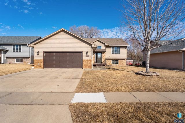 6800 W 61st St Street, Sioux Falls, SD 57106