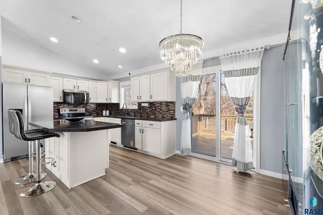 6800 W 61st St Street, Sioux Falls, SD 57106