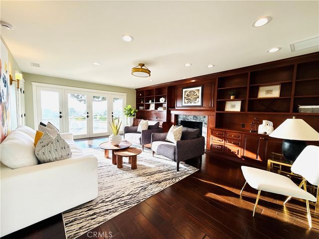 2839 Carob Street, Newport Beach, CA 92660