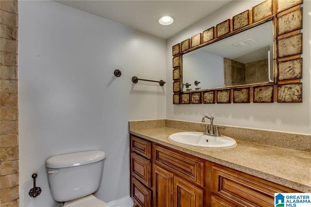 210 15TH STREET, Tuscaloosa, AL 35401