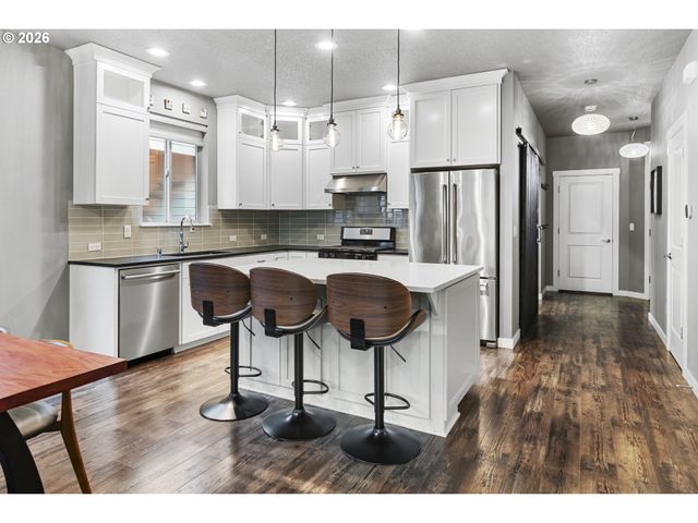 16802 Se 41ST Cir, Vancouver, WA 98683