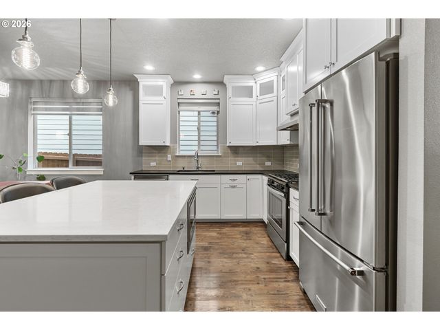 16802 Se 41ST Cir, Vancouver, WA 98683