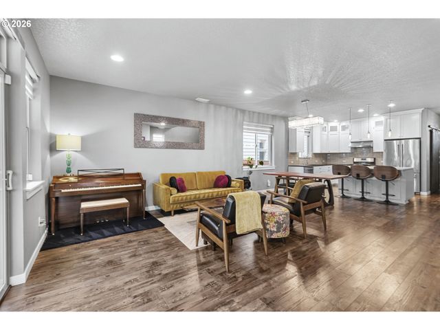 16802 Se 41ST Cir, Vancouver, WA 98683