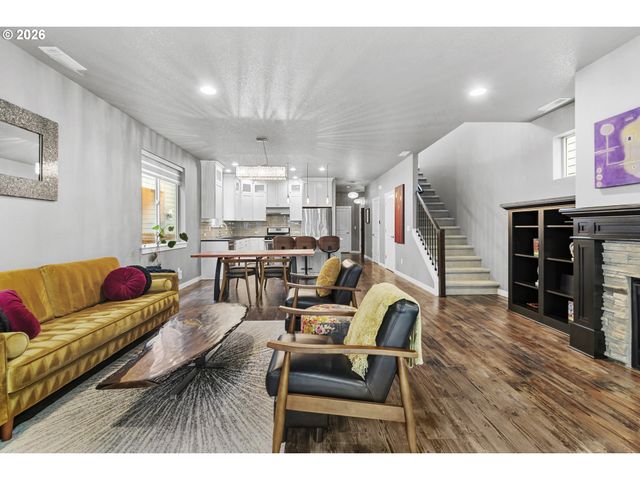 16802 Se 41ST Cir, Vancouver, WA 98683