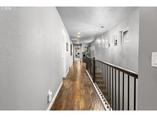 16802 Se 41ST Cir, Vancouver, WA 98683