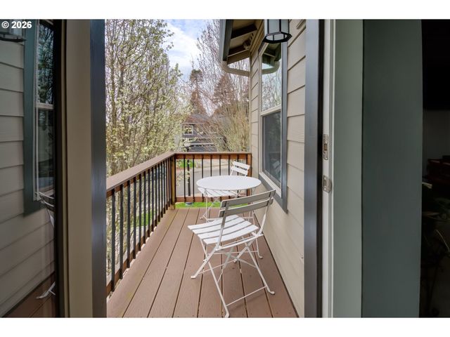 16802 Se 41ST Cir, Vancouver, WA 98683