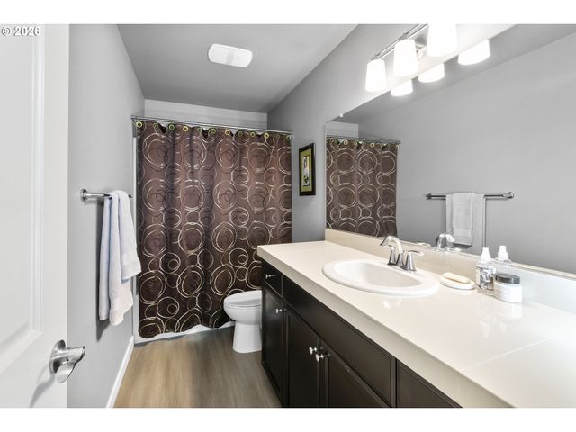 16802 Se 41ST Cir, Vancouver, WA 98683