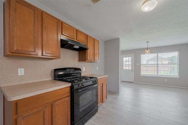 9926 Myrtle Field Lane, Houston, TX 77044