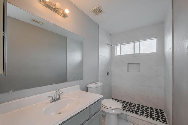 9926 Myrtle Field Lane, Houston, TX 77044