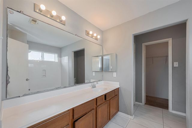 9926 Myrtle Field Lane, Houston, TX 77044