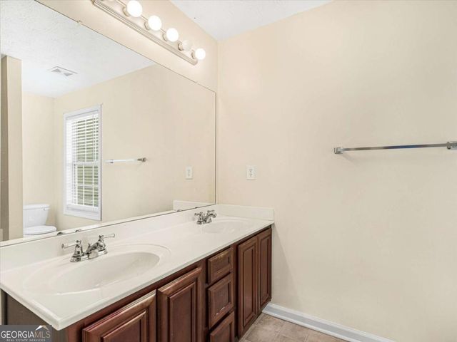 7590 Summer Berry Lane, Lithonia, GA 30038
