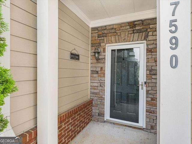 7590 Summer Berry Lane, Lithonia, GA 30038