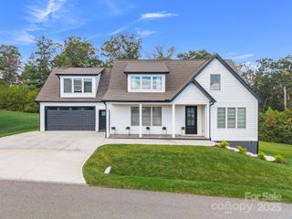1031 Hillside Ridge Road, Candler, NC 28715