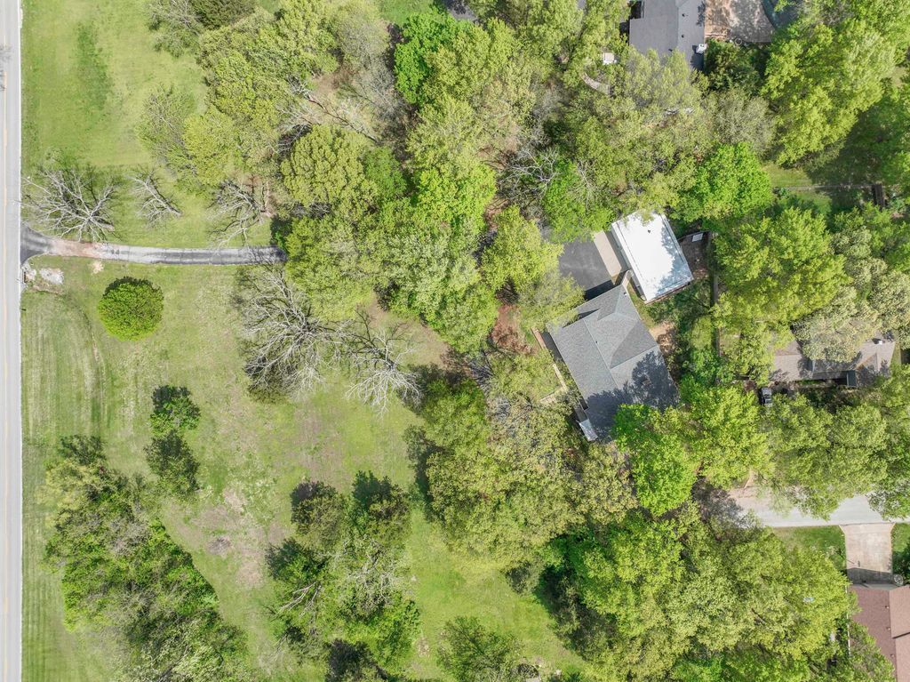 5610 South Farm Road 137, Springfield, MO 65810