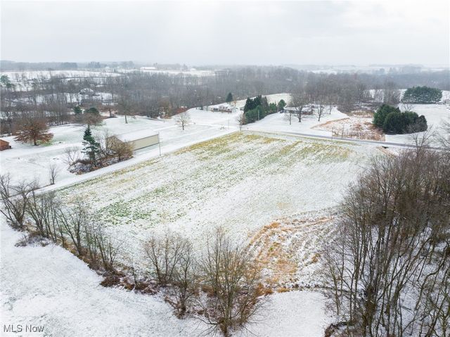 14361 Stanwood Street SW, Navarre, OH 44662