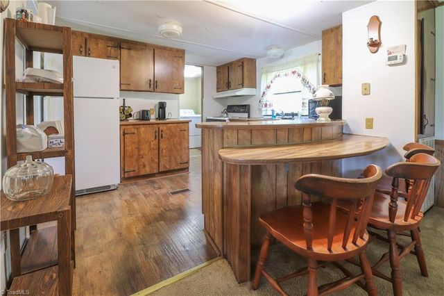 2369 Price Road, Eden, NC 27288