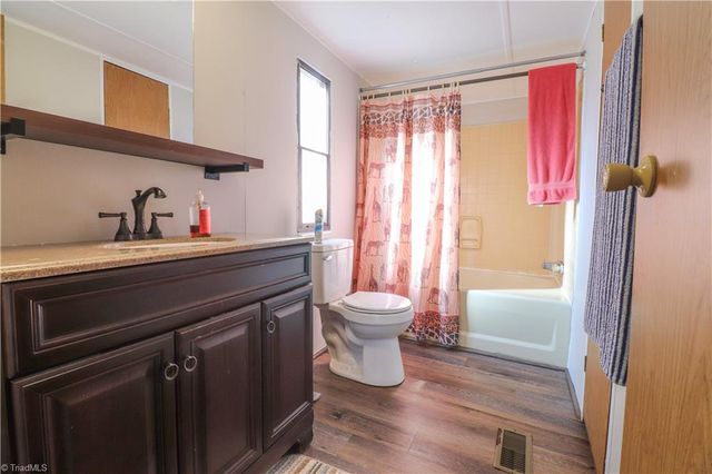 2369 Price Road, Eden, NC 27288