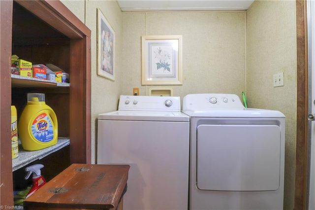2369 Price Road, Eden, NC 27288