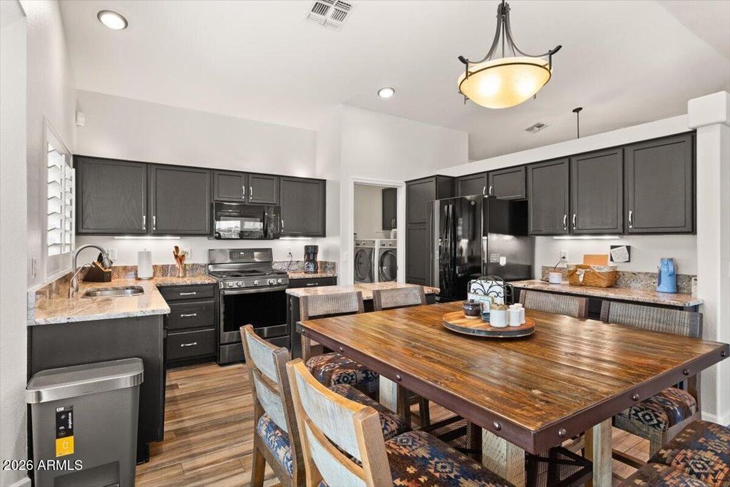 8775 W LOCKLAND Court, Peoria, AZ 85382 — photo 2