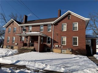517-523 Haig St, Ellwood City, PA 16117