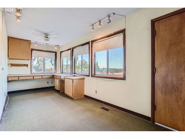1507 17TH St, Oregon City, OR 97045