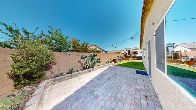 6940 Unicorn, Las Vegas, NV 89131