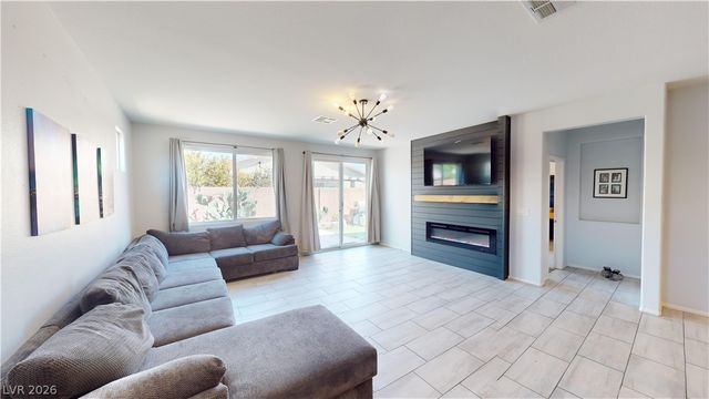 6940 Unicorn, Las Vegas, NV 89131