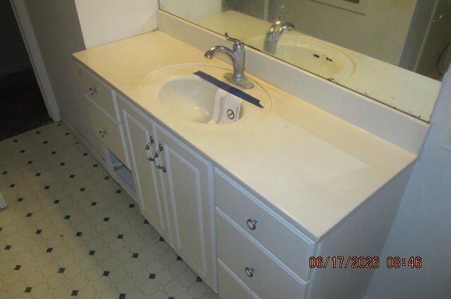 746 Buchanan Avenue, Kalamazoo, MI 49008