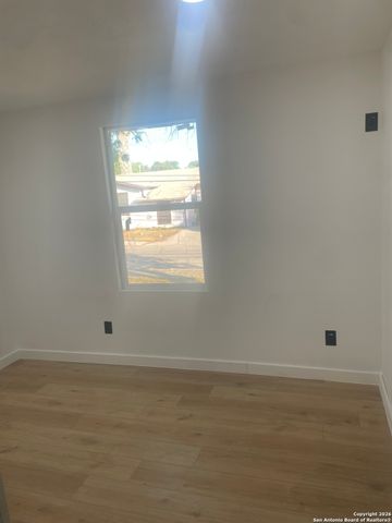 3114 Saturn, San Antonio, TX 78226