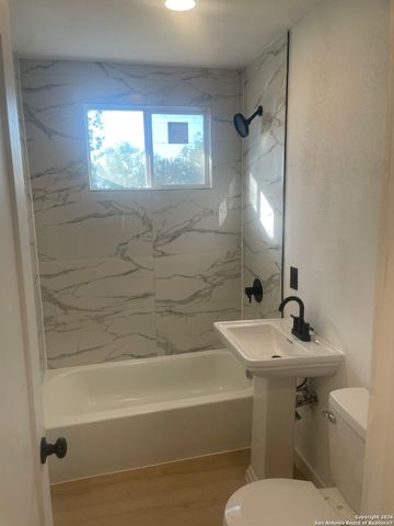 3114 Saturn, San Antonio, TX 78226