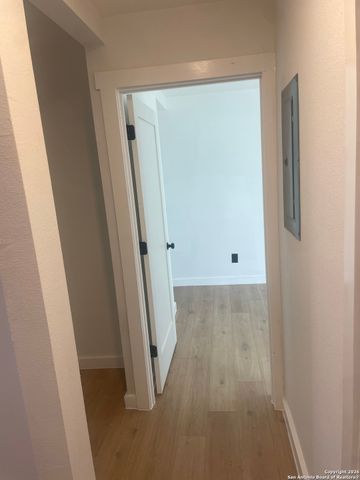 3114 Saturn, San Antonio, TX 78226