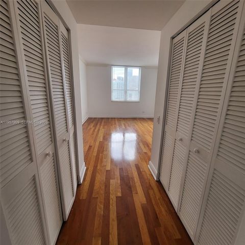 701 Brickell Key Blvd 1902, Miami, FL 33131