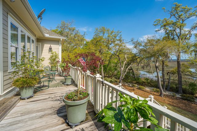 7731 Chaplin Garden Lane, Edisto Island, SC 29438