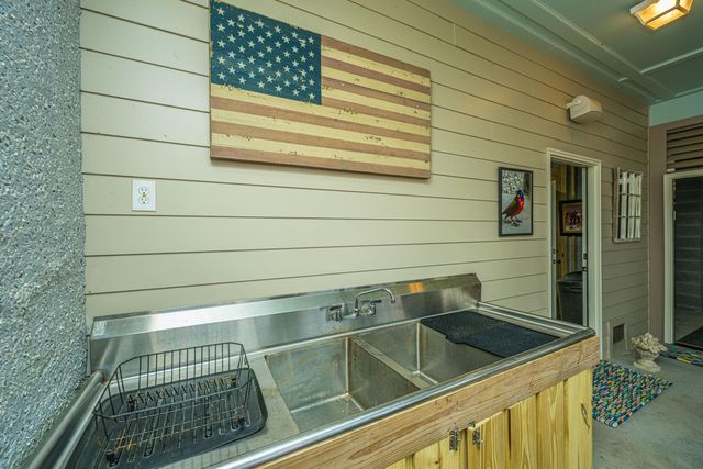 7731 Chaplin Garden Lane, Edisto Island, SC 29438