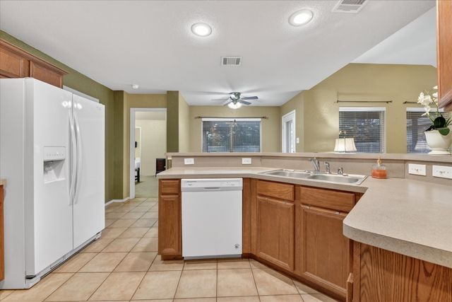 4325 Sweet Clover Lane, Fort Worth, TX 76036