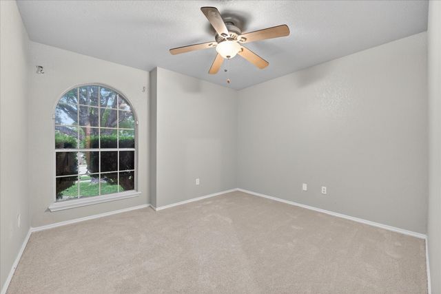 4325 Sweet Clover Lane, Fort Worth, TX 76036