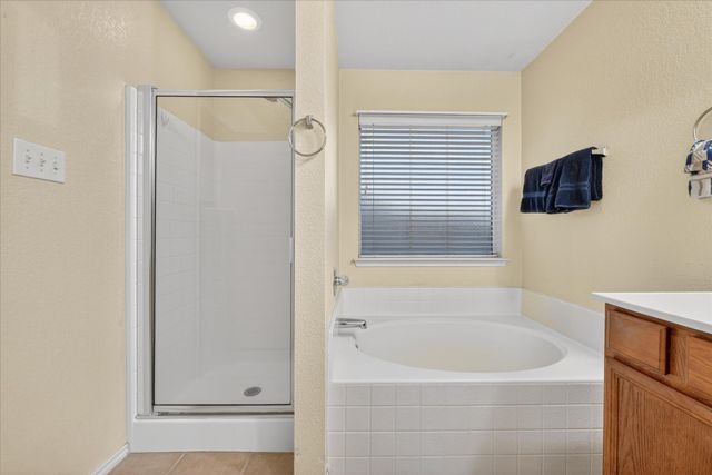 4325 Sweet Clover Lane, Fort Worth, TX 76036