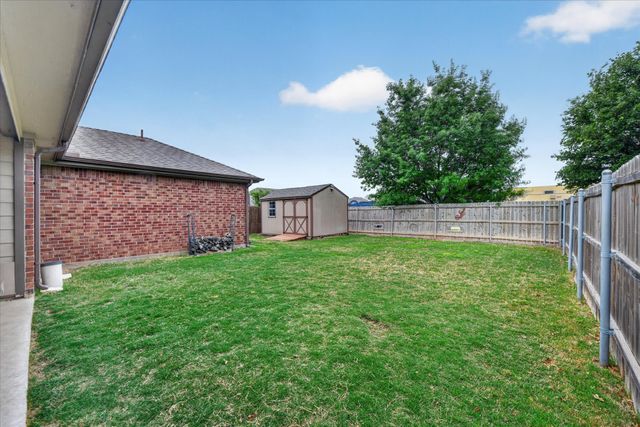 4325 Sweet Clover Lane, Fort Worth, TX 76036
